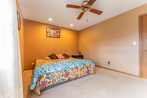 Tiny photo for 1031 W Shedron Way, Lombard, IL 60148 (MLS # 12544526)