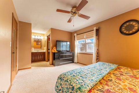 Tiny photo for 1031 W Shedron Way, Lombard, IL 60148 (MLS # 12544526)