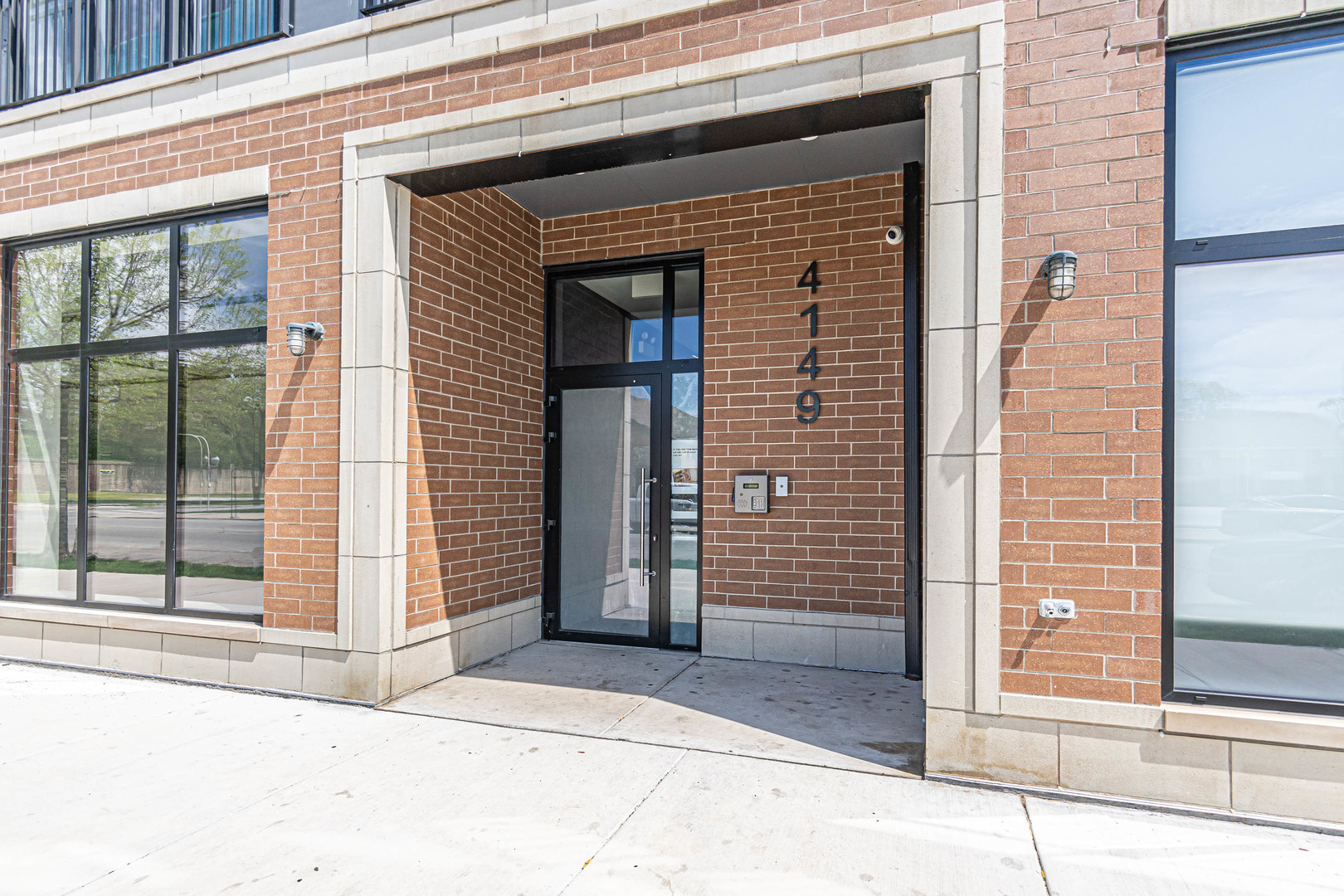 4149 S Cottage Grove Avenue 305