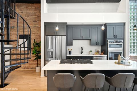 Tiny photo for 11 N Green Street #2D, Chicago, IL 60607 (MLS # 12500469)