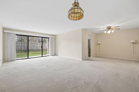 Tiny photo for 5851 Doe Circle #5851, Westmont, IL 60559 (MLS # 12614222)