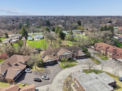 Tiny photo for 5851 Doe Circle #5851, Westmont, IL 60559 (MLS # 12614222)