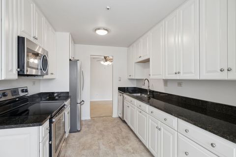 Tiny photo for 5851 Doe Circle #5851, Westmont, IL 60559 (MLS # 12614222)