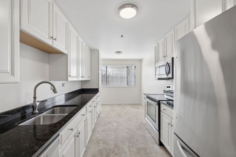 Tiny photo for 5851 Doe Circle #5851, Westmont, IL 60559 (MLS # 12614222)