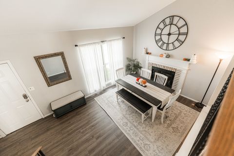 Tiny photo for 947 Aspen Drive, Lombard, IL 60148 (MLS # 12478600)
