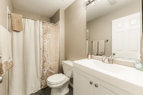 Tiny photo for 947 Aspen Drive, Lombard, IL 60148 (MLS # 12478600)