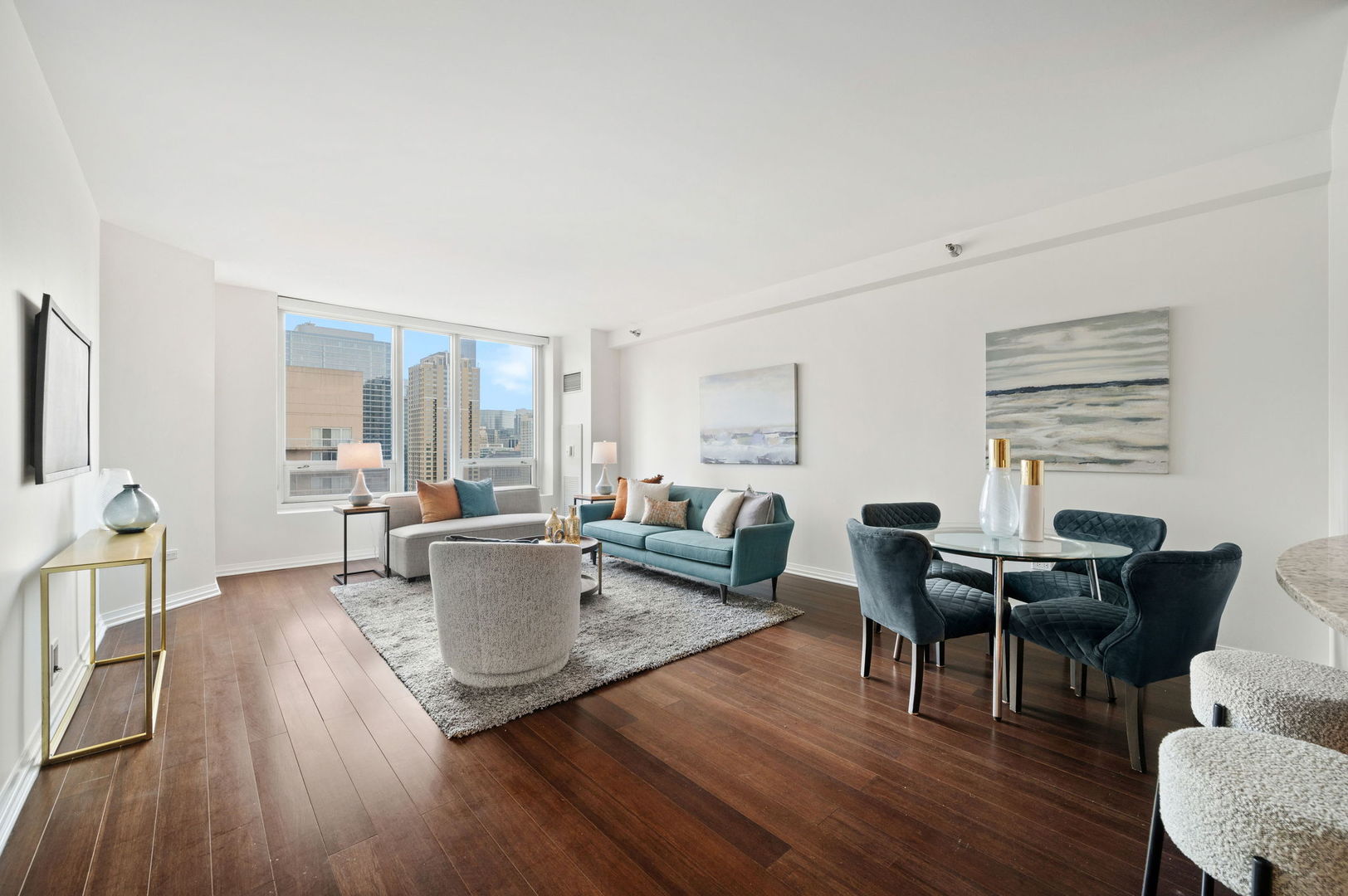 33 W Ontario Street 37D