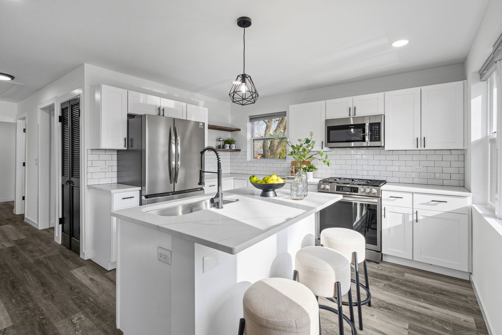 23576 N Overhill Drive