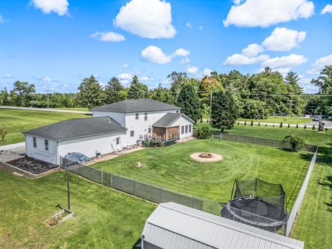 Tiny photo for 928 N Calumet Avenue, Chesterton, IN 46304 (MLS # 12628334)