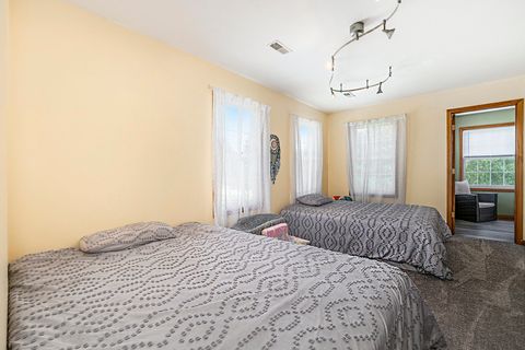 Tiny photo for 928 N Calumet Avenue, Chesterton, IN 46304 (MLS # 12628334)