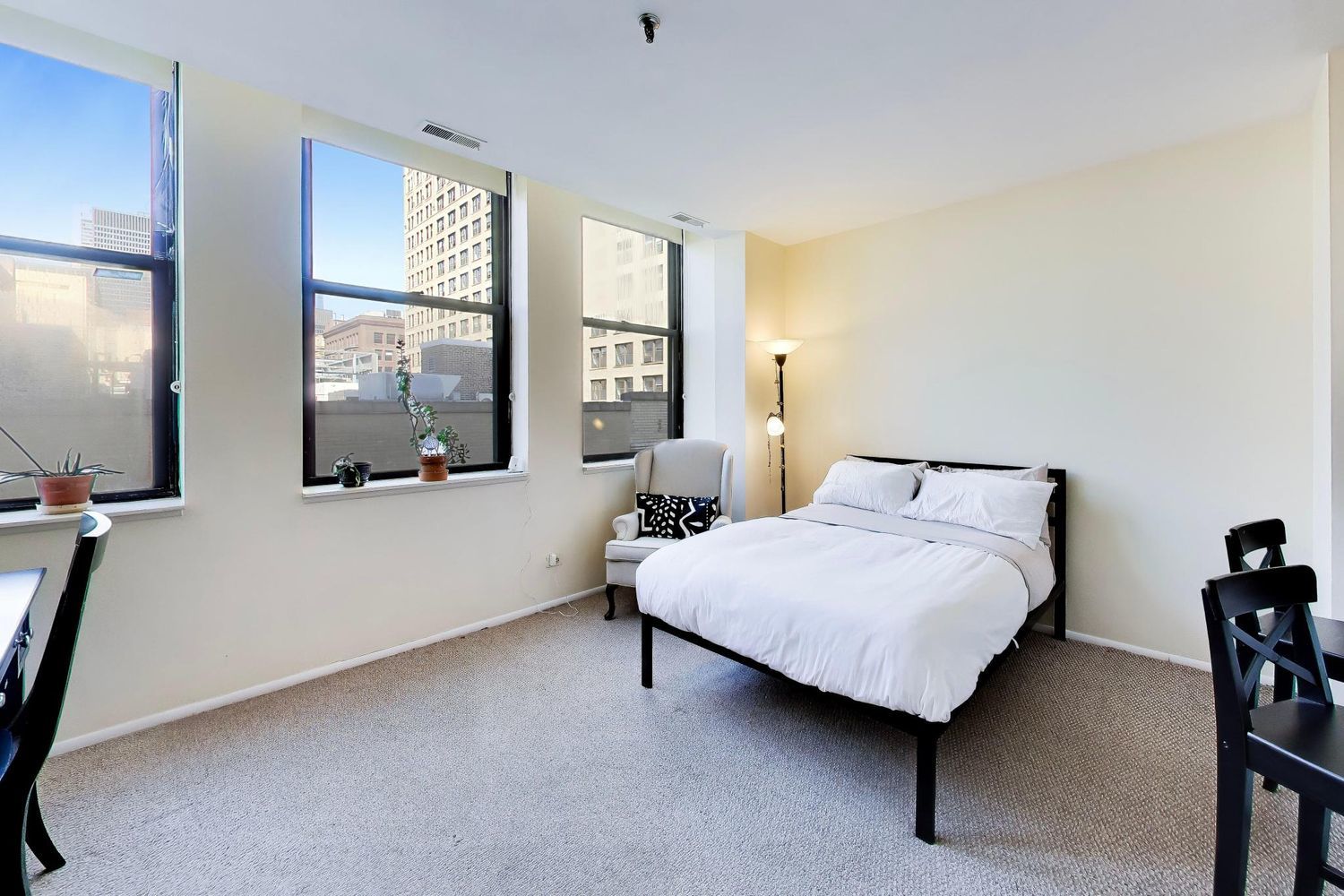 680 S Federal Street 904