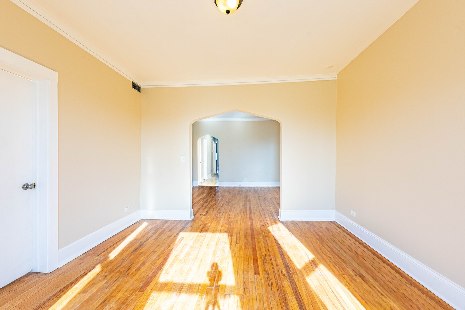 1105 S Richmond Street 2