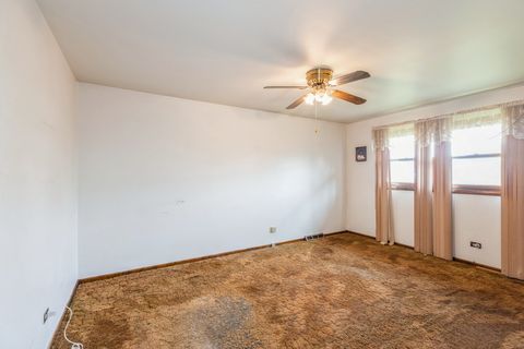 Tiny photo for 848 E 150th Place, South Holland, IL 60473 (MLS # 12490769)