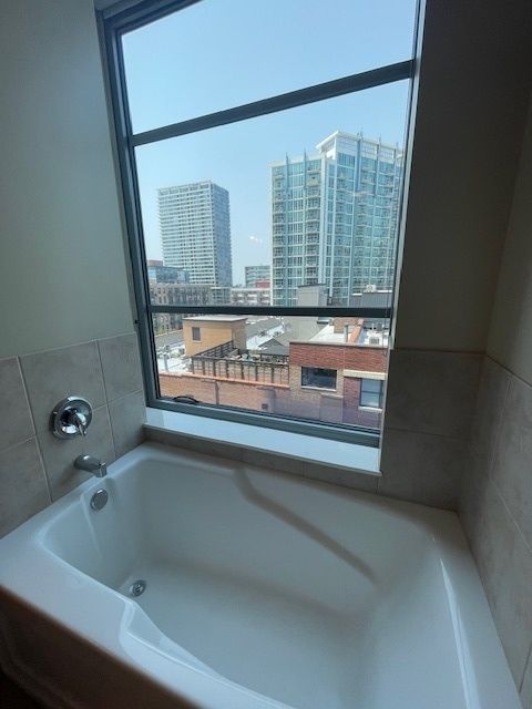 Tiny photo for 1600 S PRAIRIE Avenue #904, Chicago, IL 60616 (MLS # 12464846)