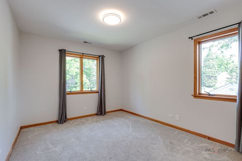 Tiny photo for 26371 N Elmwood Avenue, Mundelein, IL 60060 (MLS # 12435013)
