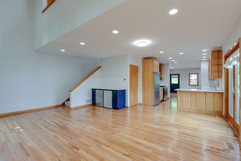 Tiny photo for 26371 N Elmwood Avenue, Mundelein, IL 60060 (MLS # 12435013)