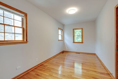 Tiny photo for 26371 N Elmwood Avenue, Mundelein, IL 60060 (MLS # 12435013)