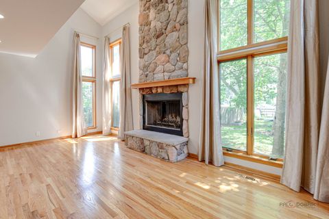 Tiny photo for 26371 N Elmwood Avenue, Mundelein, IL 60060 (MLS # 12435013)