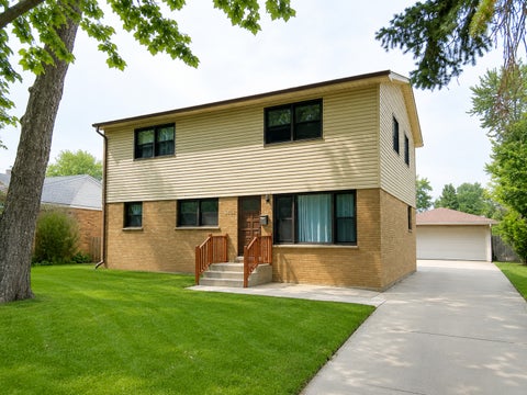 Photo of 1508 W Palm Drive, Mount Prospect, IL 60056 (MLS # 12711252)