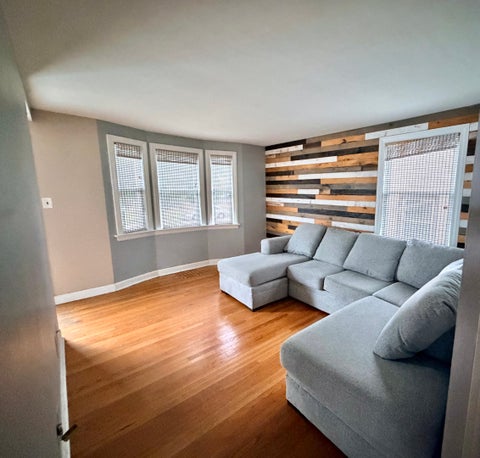 Tiny photo for 10806 S Whipple Street, Chicago, IL 60655 (MLS # 12733761)