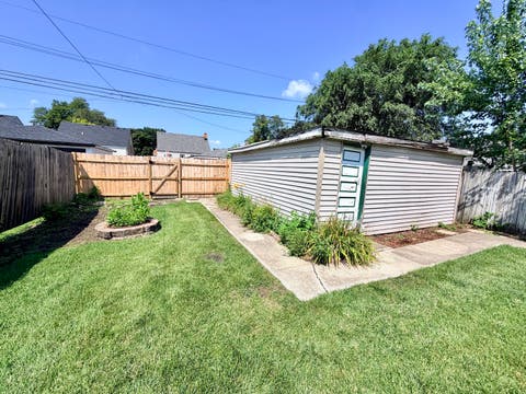 Tiny photo for 10806 S Whipple Street, Chicago, IL 60655 (MLS # 12733761)