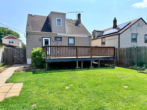 Tiny photo for 10806 S Whipple Street, Chicago, IL 60655 (MLS # 12733761)