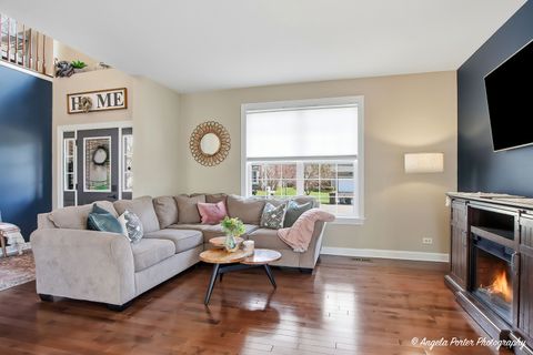 Tiny photo for 2275 Walnut Glen Boulevard, Island Lake, IL 60042 (MLS # 12597791)