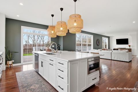 Tiny photo for 2275 Walnut Glen Boulevard, Island Lake, IL 60042 (MLS # 12597791)