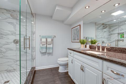 Tiny photo for 39 Amber Court, Lindenhurst, IL 60046 (MLS # 12718773)