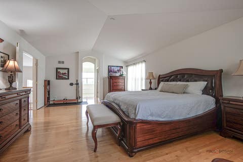 Tiny photo for 39 Amber Court, Lindenhurst, IL 60046 (MLS # 12718773)