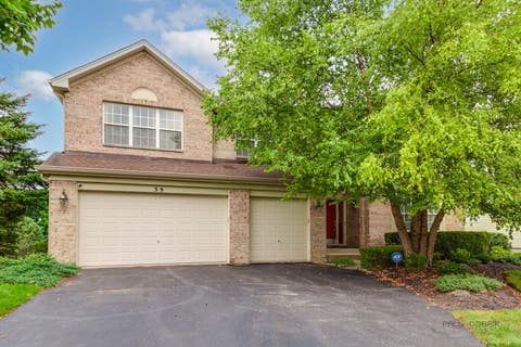 Photo of 39 Amber Court, Lindenhurst, IL 60046 (MLS # 12718773)