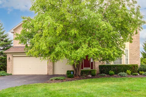 Tiny photo for 39 Amber Court, Lindenhurst, IL 60046 (MLS # 12718773)