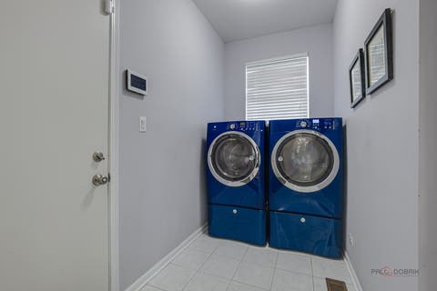 Tiny photo for 39 Amber Court, Lindenhurst, IL 60046 (MLS # 12718773)