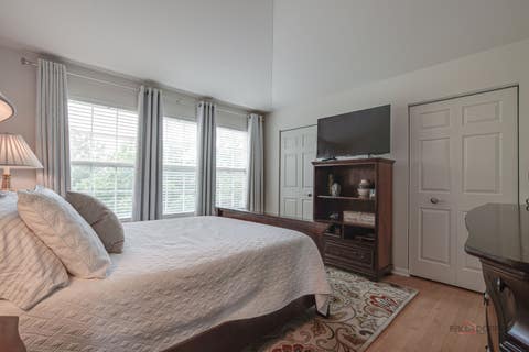 Tiny photo for 39 Amber Court, Lindenhurst, IL 60046 (MLS # 12718773)