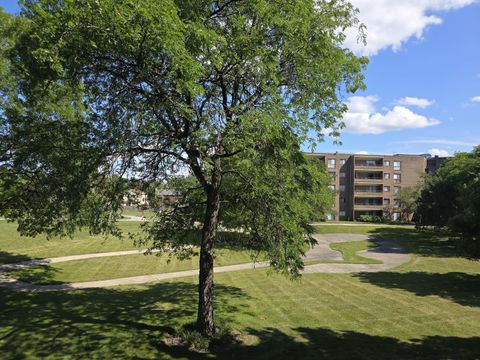 Tiny photo for 7 E Carriageway Drive #214, Hazel Crest, IL 60429 (MLS # 12676269)