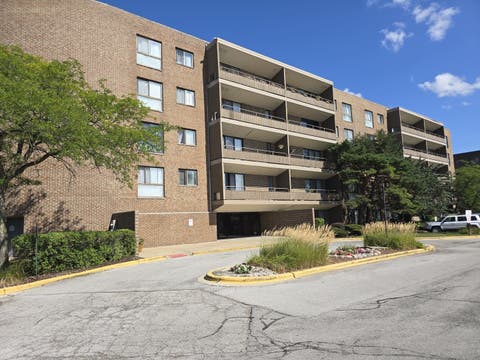 Photo of 7 E Carriageway Drive #214, Hazel Crest, IL 60429 (MLS # 12676269)