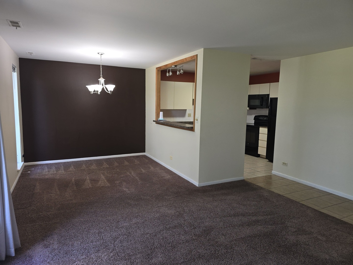 7 E Carriageway Drive 214