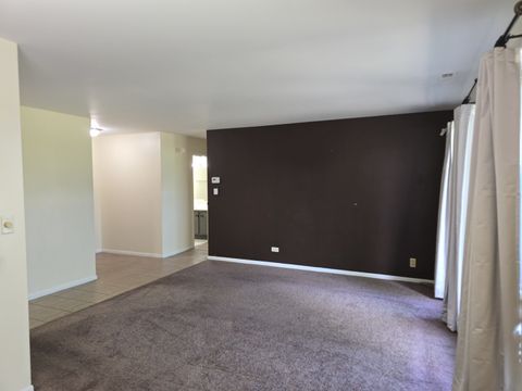 Tiny photo for 7 E Carriageway Drive #214, Hazel Crest, IL 60429 (MLS # 12676269)