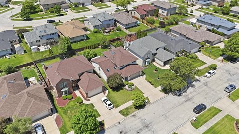 Tiny photo for 10816 Long Avenue, Oak Lawn, IL 60453 (MLS # 12662898)