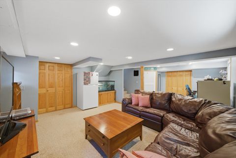 Tiny photo for 10816 Long Avenue, Oak Lawn, IL 60453 (MLS # 12662898)