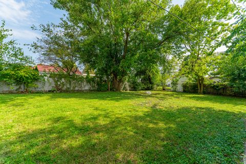 A home in Oak Lawn