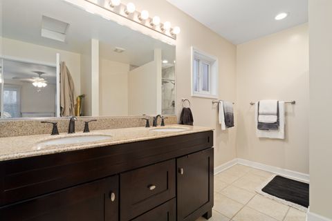 A home in New Lenox