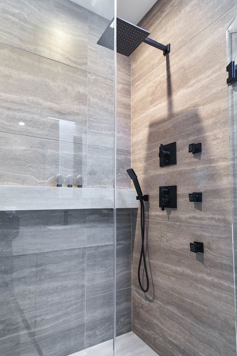 Tiny photo for 5620 N Francisco Avenue, Chicago, IL 60659 (MLS # 12570637)