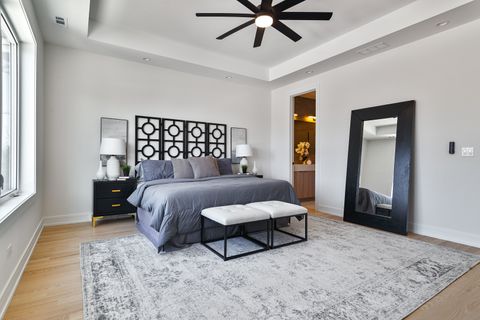 Tiny photo for 5620 N Francisco Avenue, Chicago, IL 60659 (MLS # 12570637)