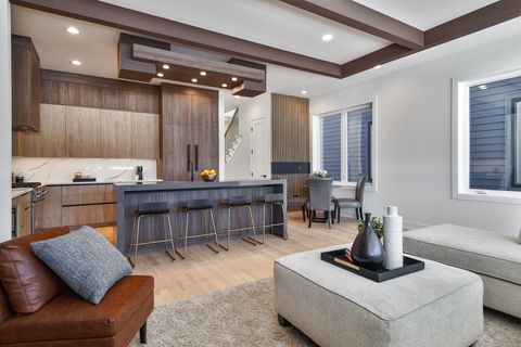 Tiny photo for 5620 N Francisco Avenue, Chicago, IL 60659 (MLS # 12570637)