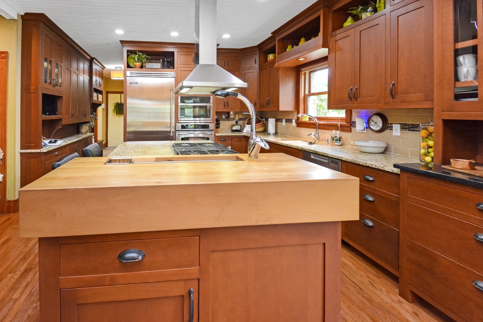 Bloomington, Illinois 61705, United States, 5 Bedrooms Bedrooms, ,5 BathroomsBathrooms,Residential,Active,213465