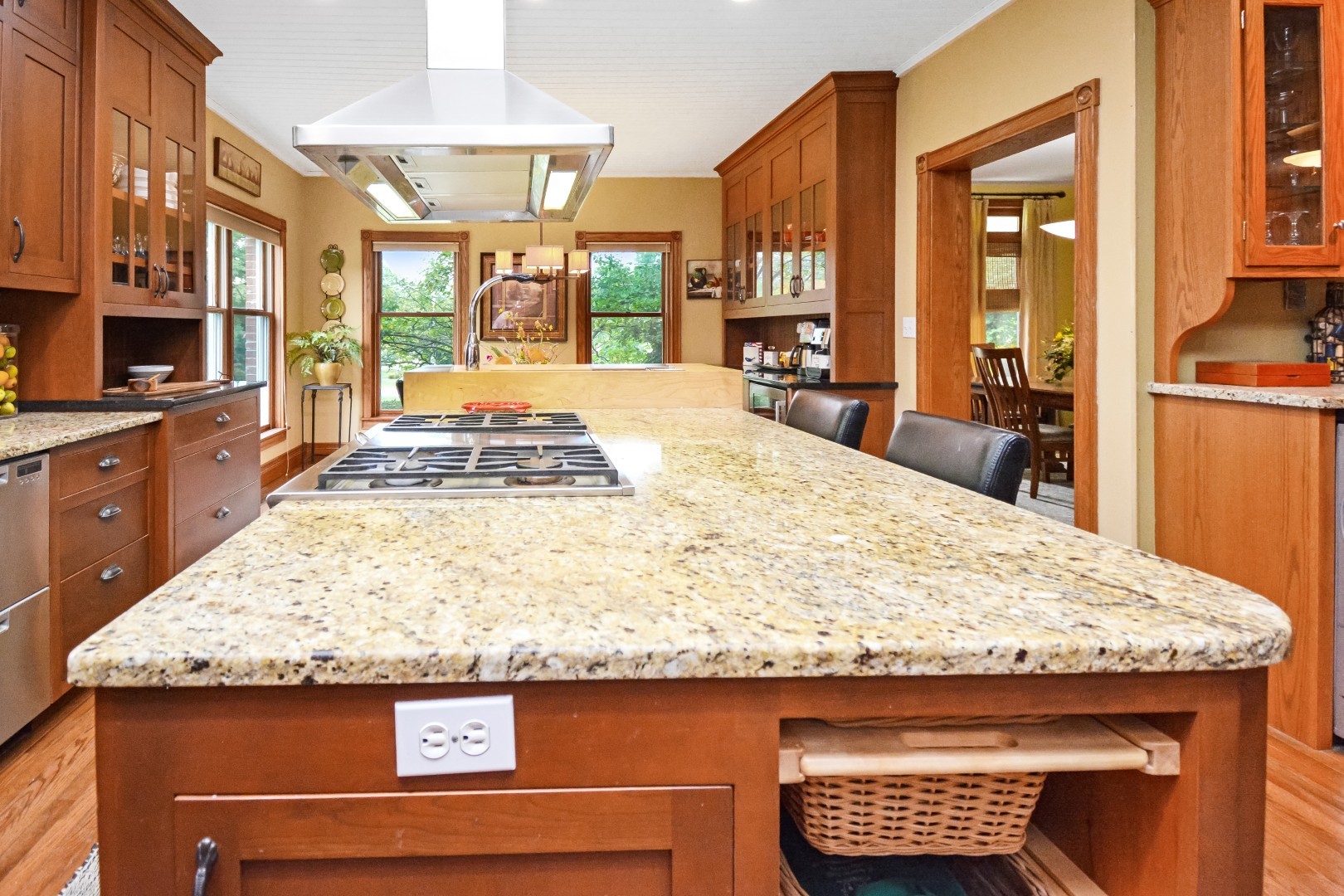 Bloomington, Illinois 61705, United States, 5 Bedrooms Bedrooms, ,5 BathroomsBathrooms,Residential,Active,213465