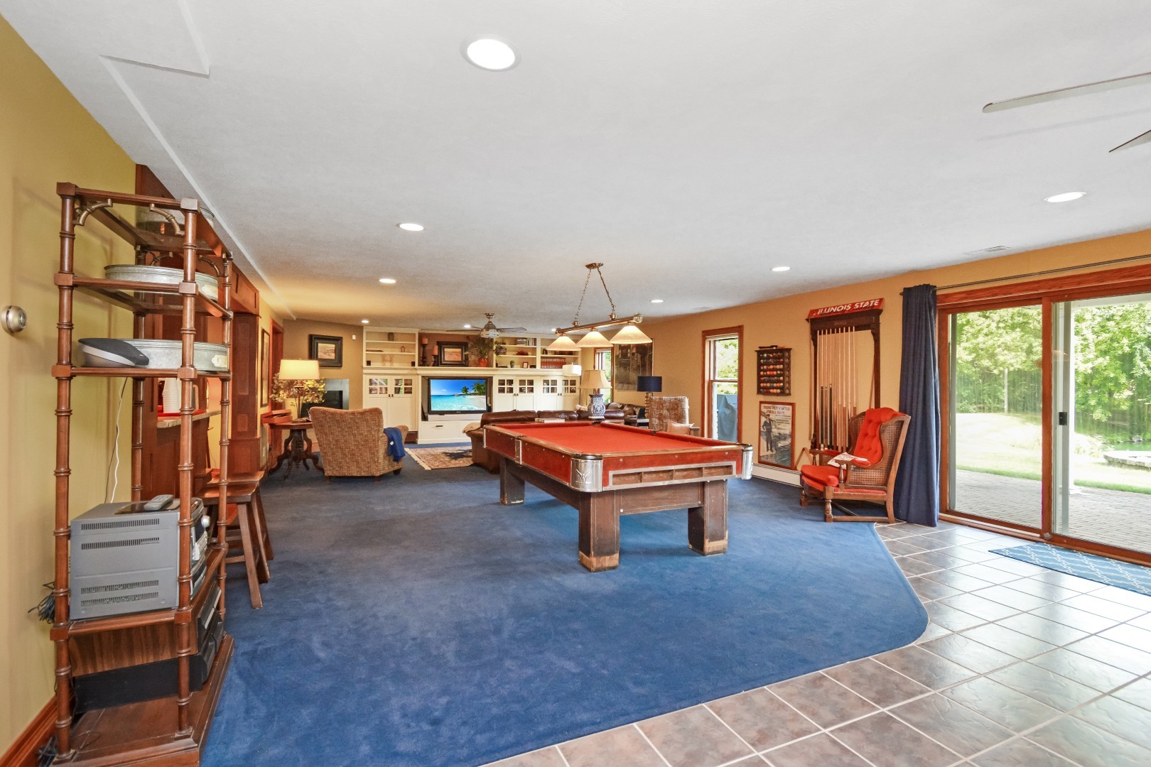 Bloomington, Illinois 61705, United States, 5 Bedrooms Bedrooms, ,5 BathroomsBathrooms,Residential,Active,213465