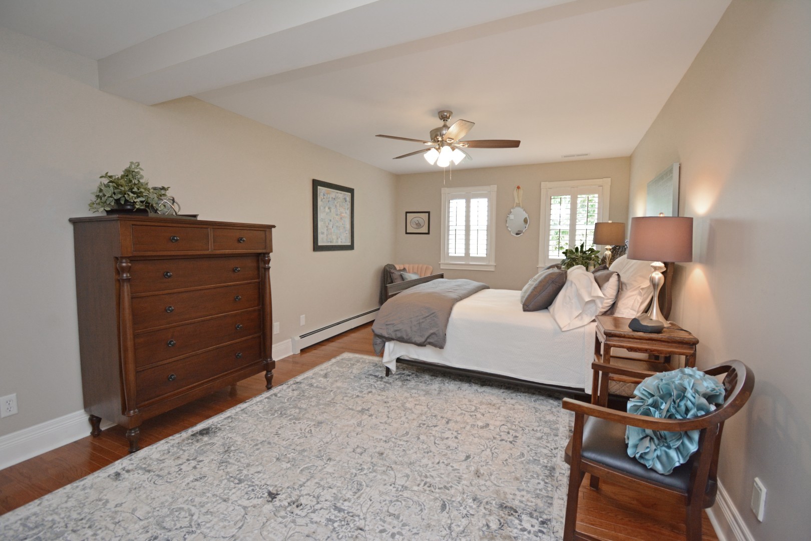 Bloomington, Illinois 61705, United States, 5 Bedrooms Bedrooms, ,5 BathroomsBathrooms,Residential,Active,213465