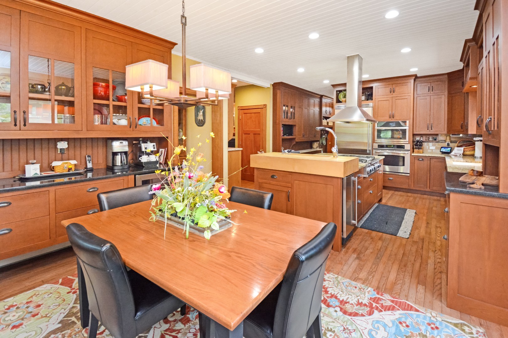 Bloomington, Illinois 61705, United States, 5 Bedrooms Bedrooms, ,5 BathroomsBathrooms,Residential,Active,213465